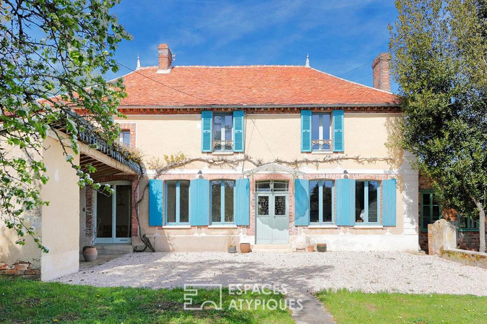 Propriété de caractère avec dépendances, studio indépendant et espace bien-être