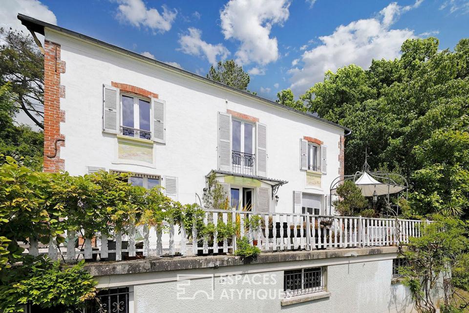 Maison 1900 et son beau jardin paysager en bord de Marne