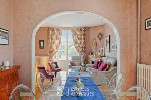 Maison Tudor de caractère dans un écrin de verdure à Thomery