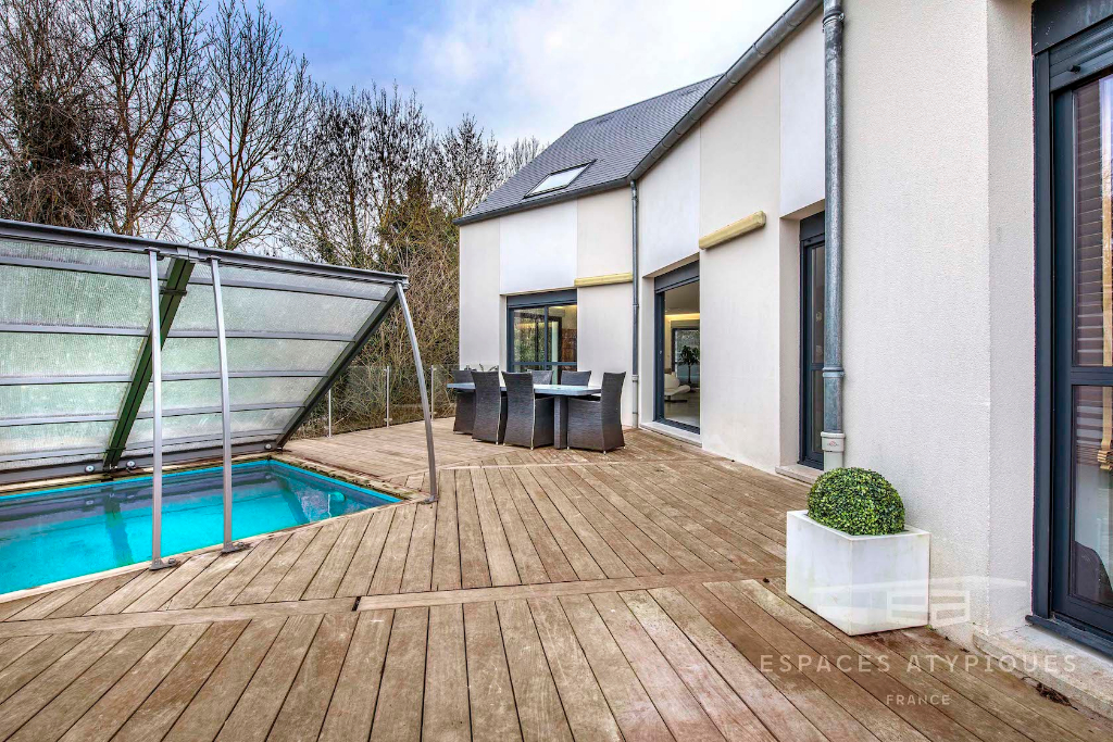 Villa d’architecte avec piscine