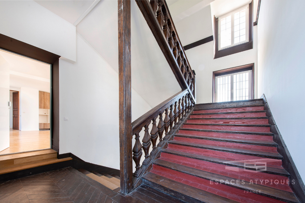 Appartement avec terrasse dans un château