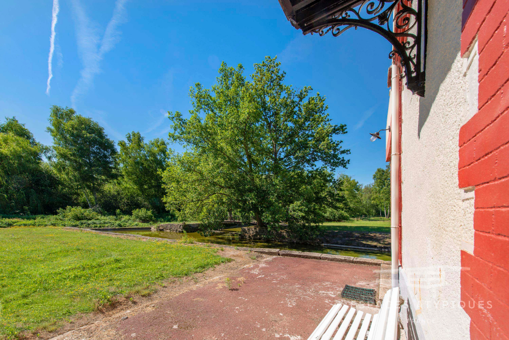 Appartement avec jardin privatif dans un château