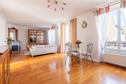 Appartement en duplex en centre-ville avec jardin