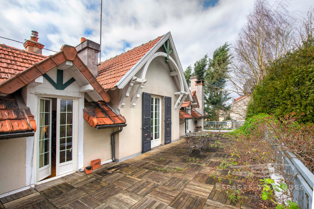 Maison des années 30 avec jardin