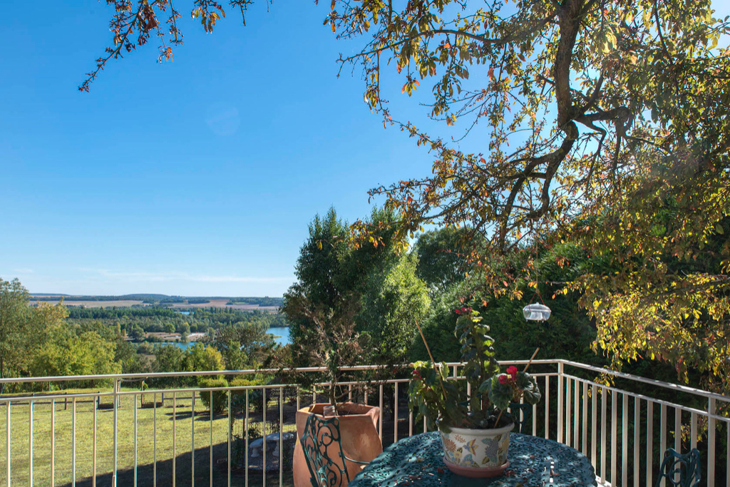 Villa with views of the Seine Valley