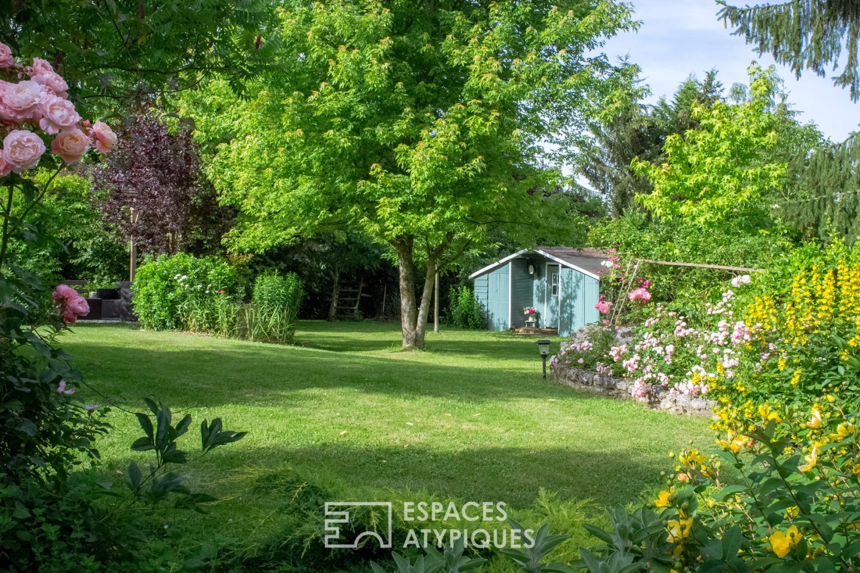 Charming renovated house with swimming pool