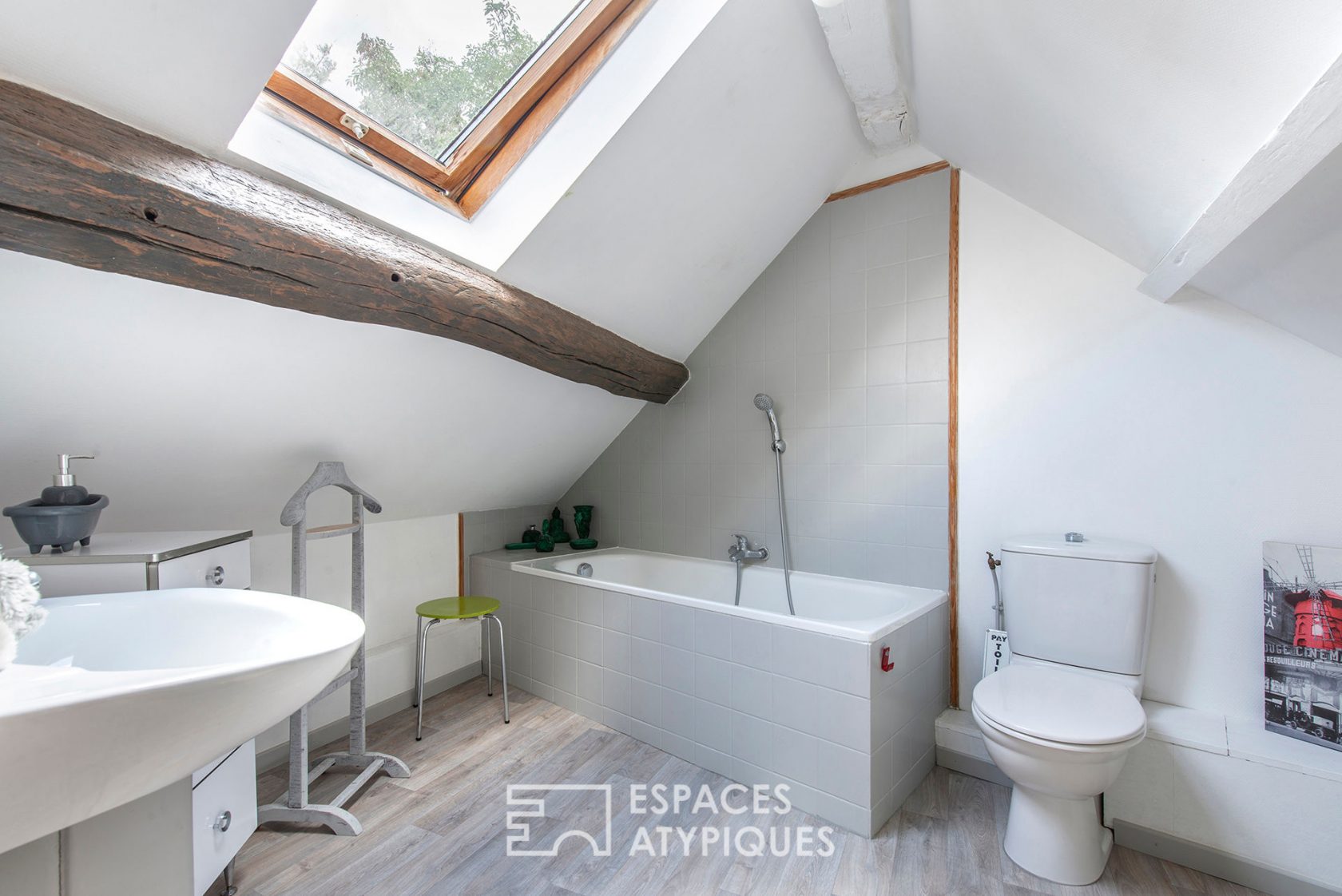 Charming farmhouse in the heart of the forest