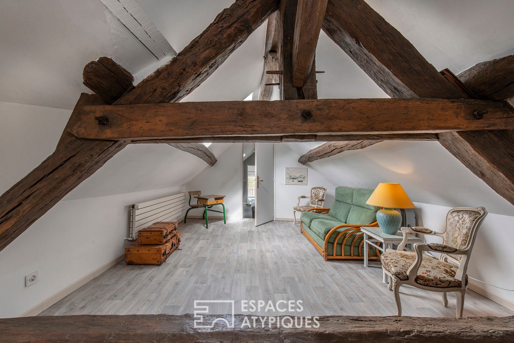 Charming farmhouse in the heart of the forest