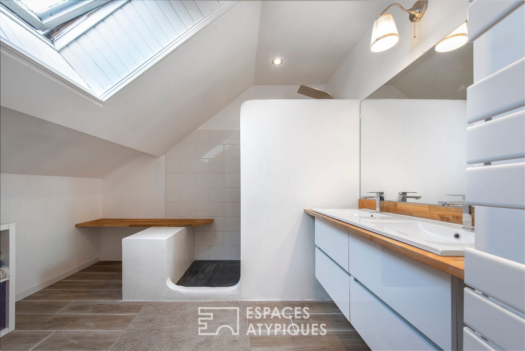 Maison de ville rénovée avec jardin et vue panoramique
