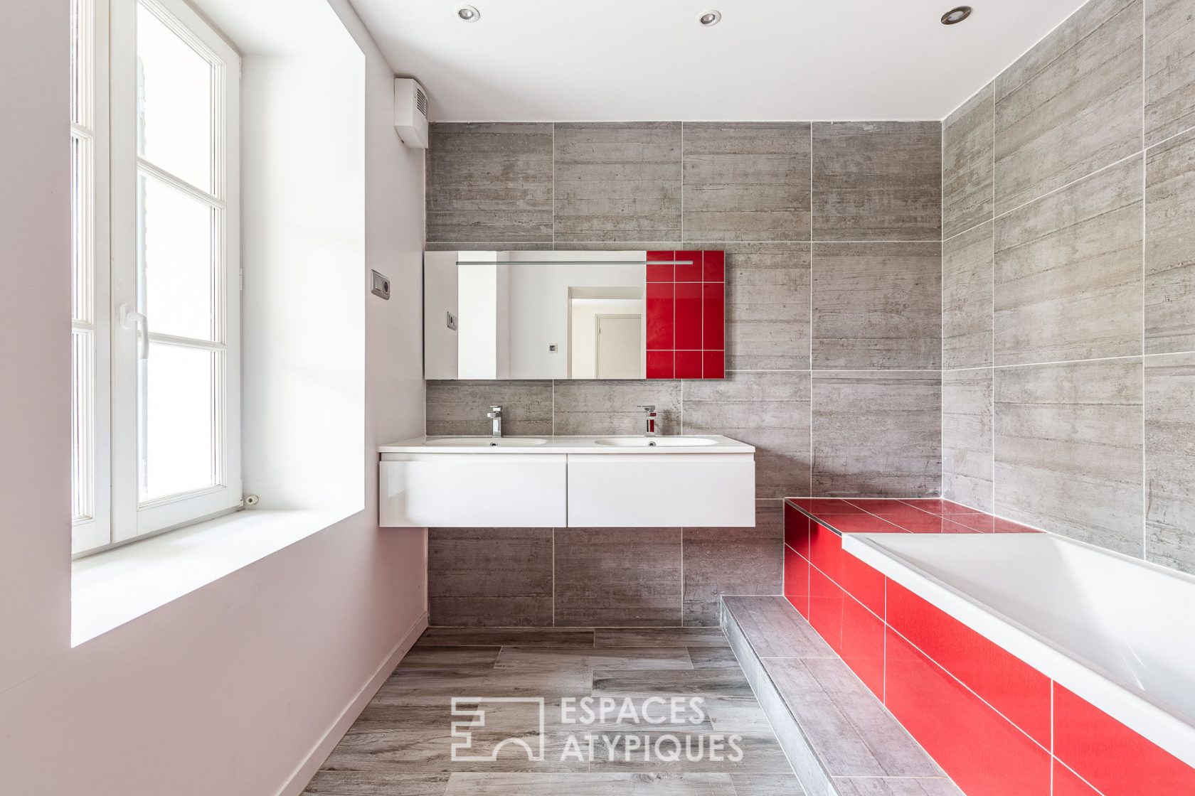 Appartement avec terrasses et jardin
