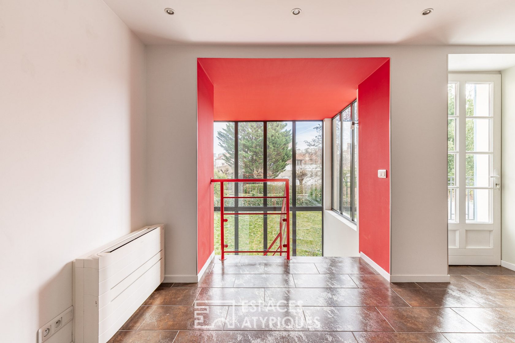Appartement avec terrasses et jardin