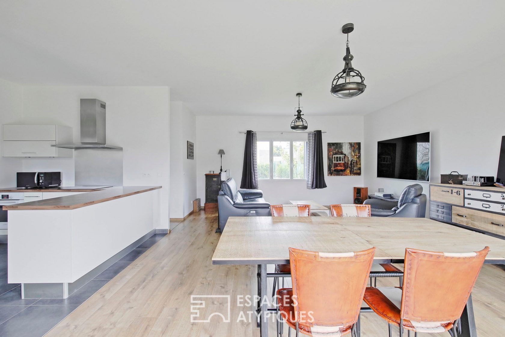 Contemporary loft style house with garden