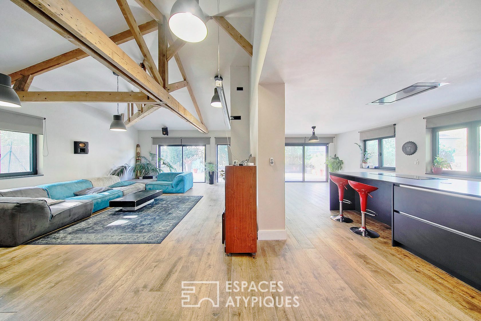 Maison contemporaine avec jardin
