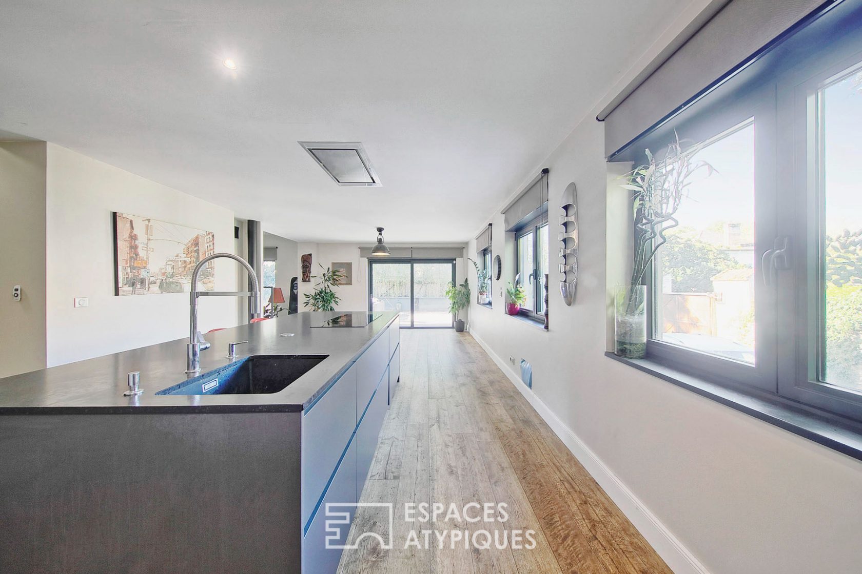 Maison contemporaine avec jardin