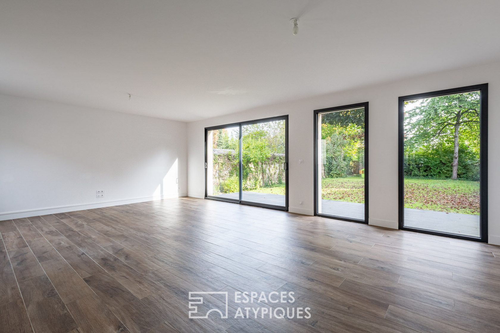 Townhouse with contemporary extension and garden