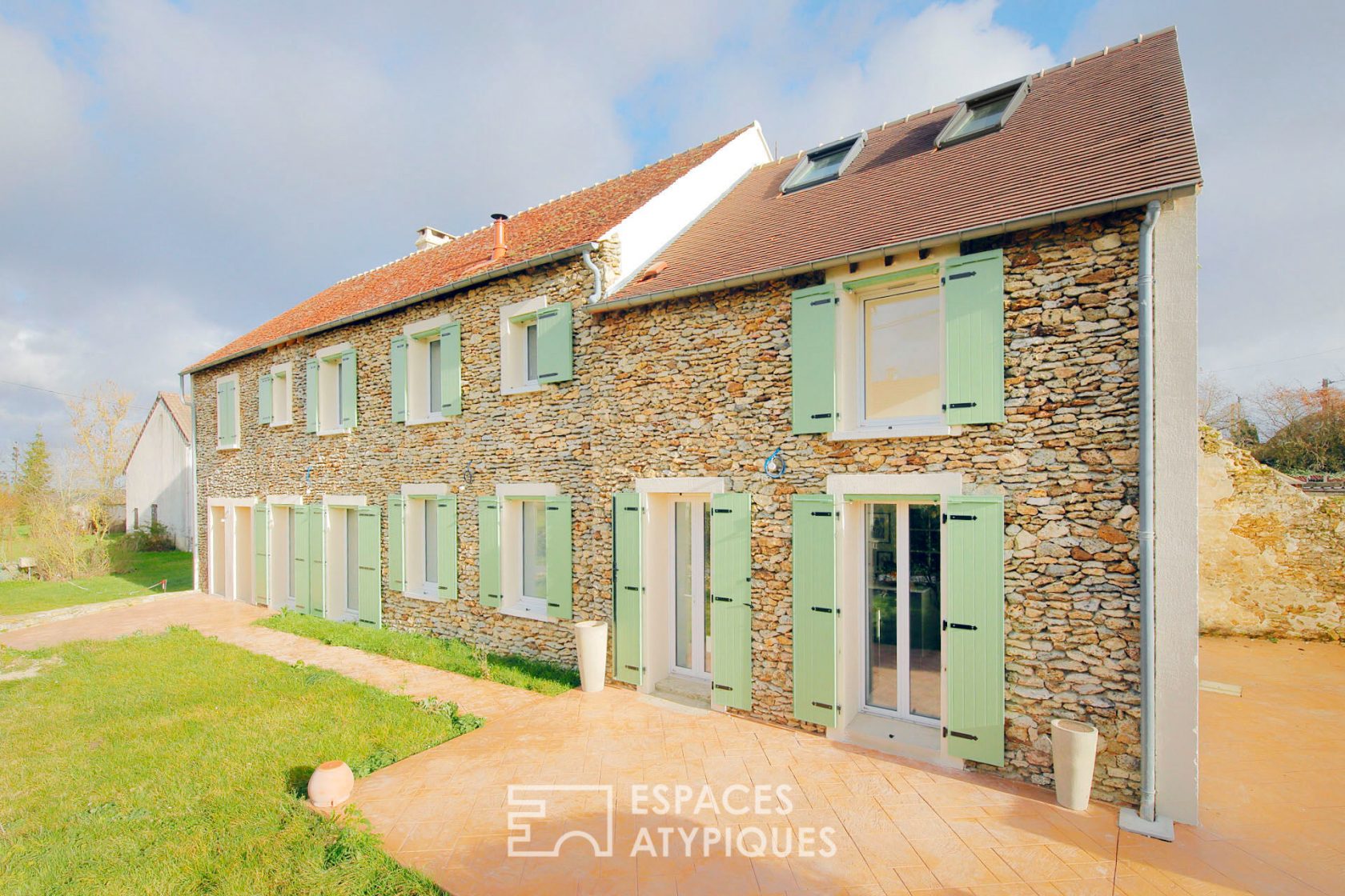 Maison de charme rénovée avec jardin