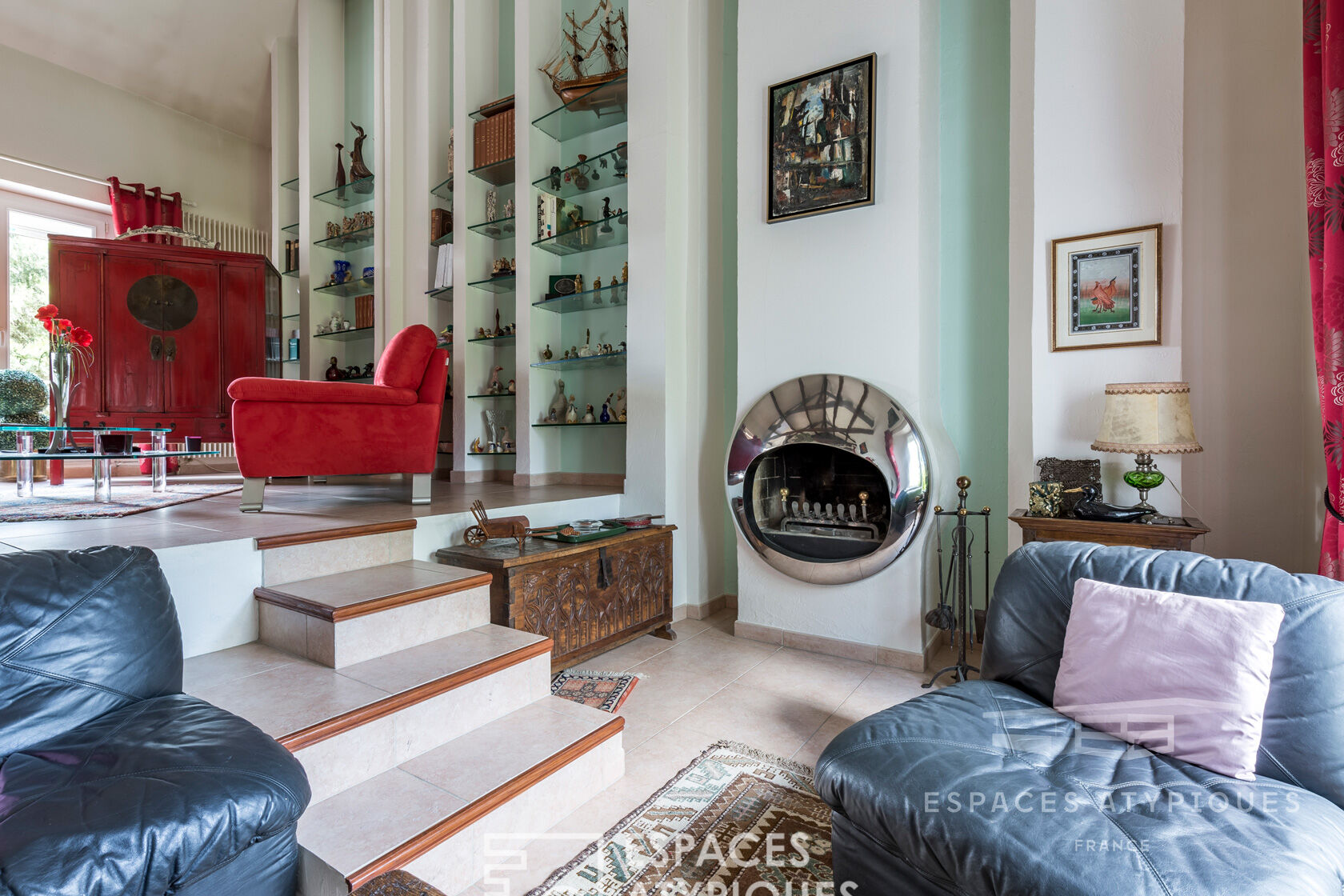 maison en pierre style loft avec jardin et piscine