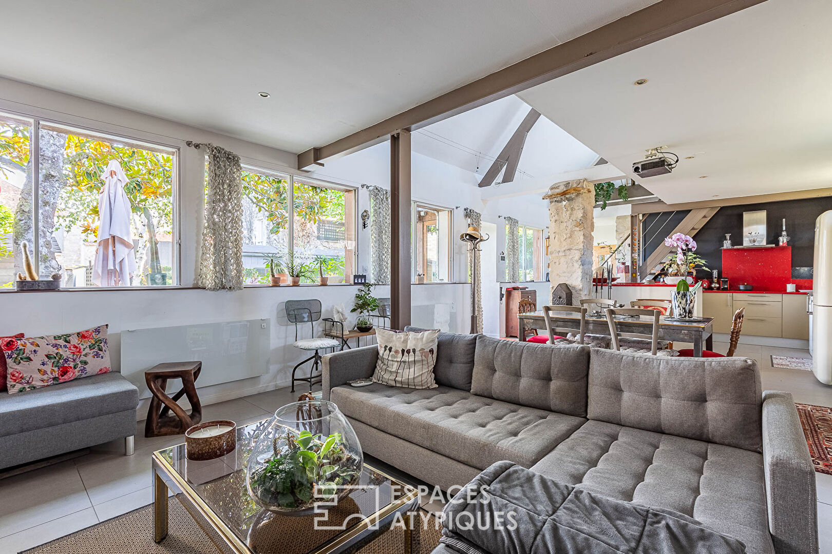 Loft style house with garden