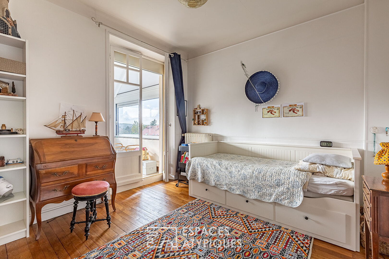 Maison familiale avec jardin et piscine