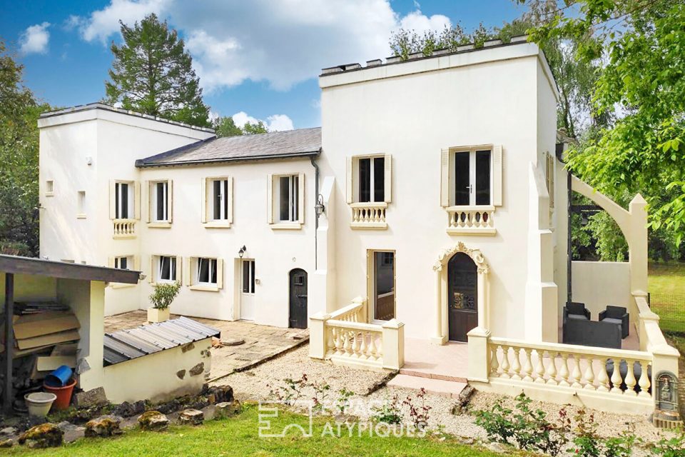 Maison aux deux tours et son parc au bord du Loing