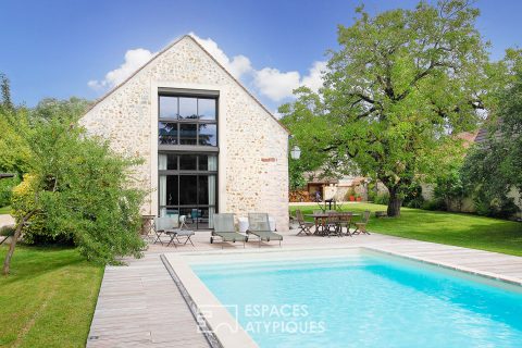 Renovated farmhouse with swimming pool and garden