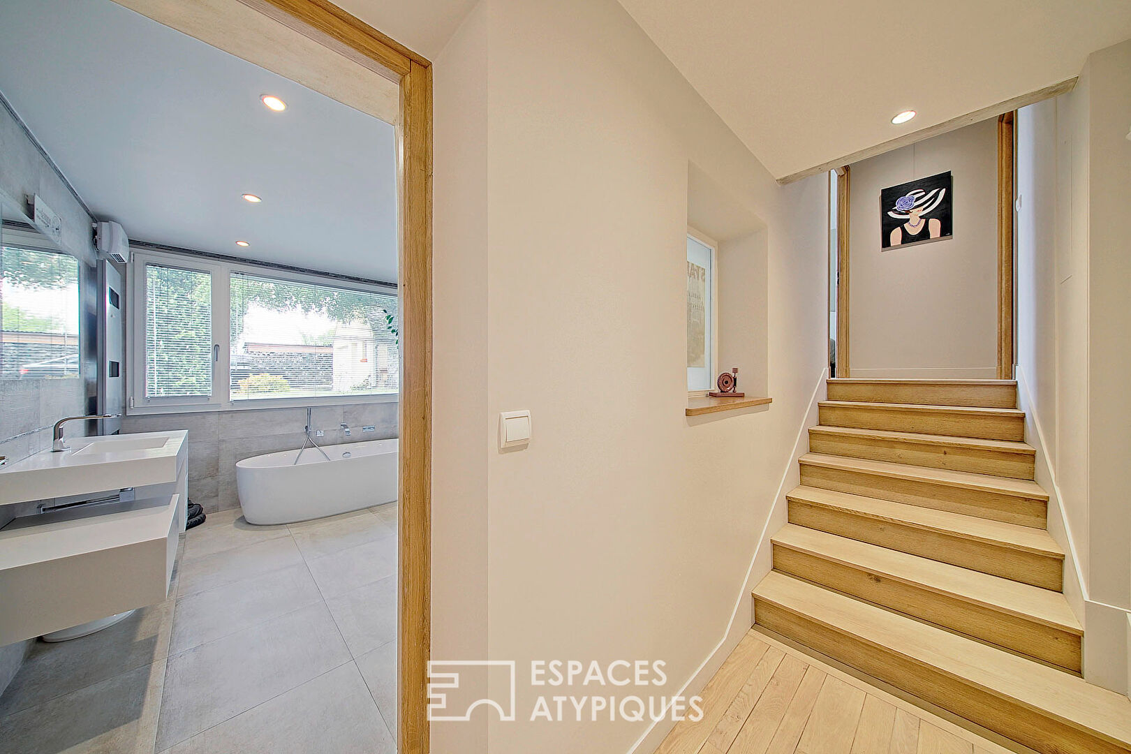 Character house with independent studio and garden