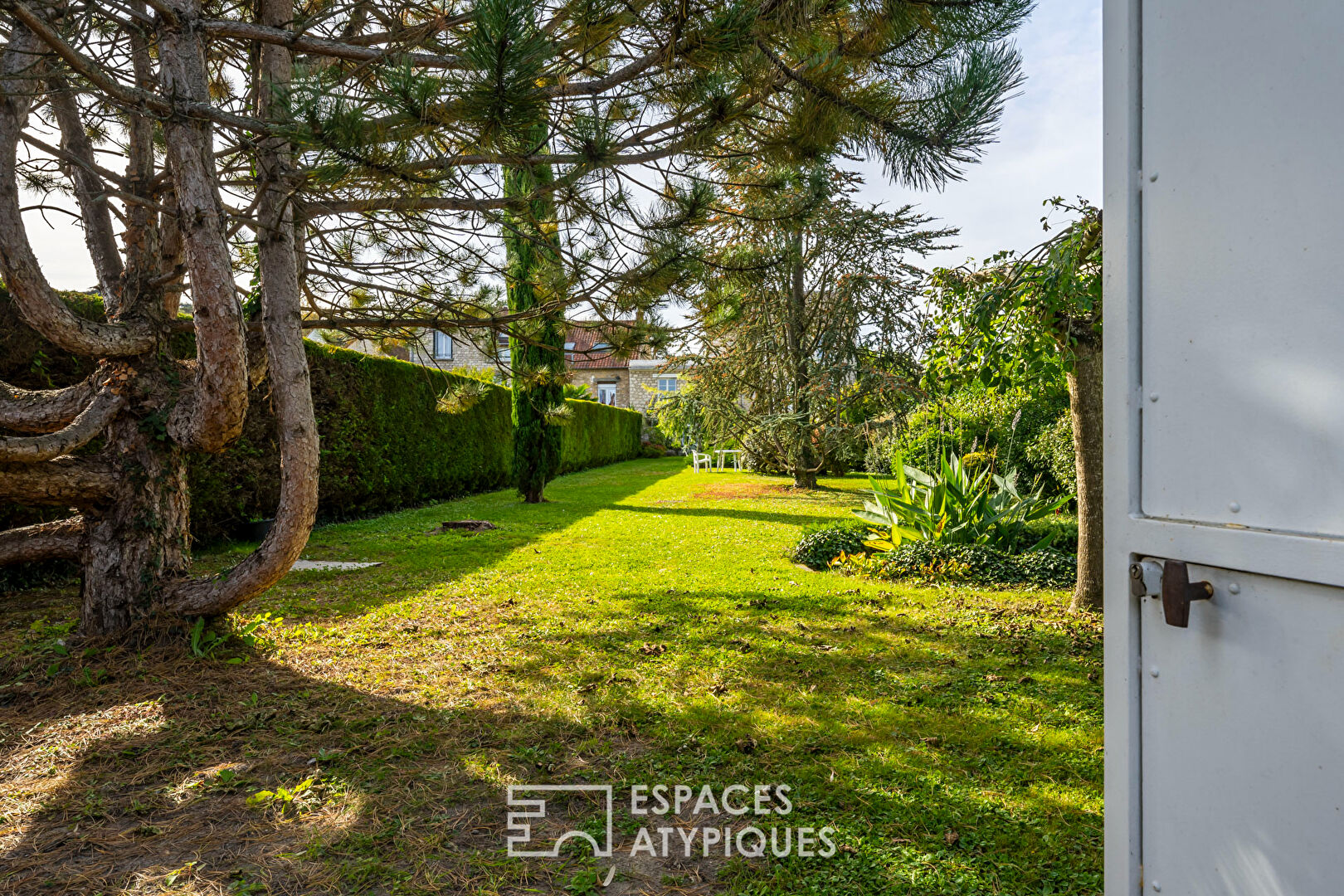 Beautiful millstone house with garden
