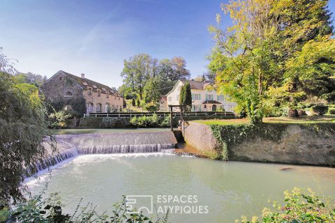 Ancien moulin avec dépendances et son parc