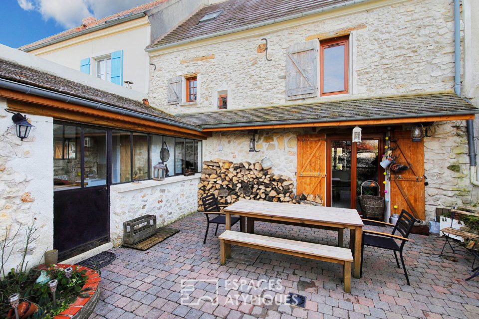 Maison de charme avec jardin en bords de Marne