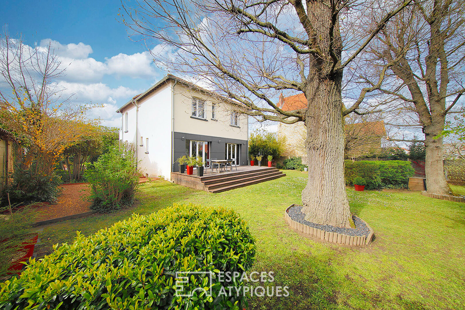 Renovated millstone house with extension and garden