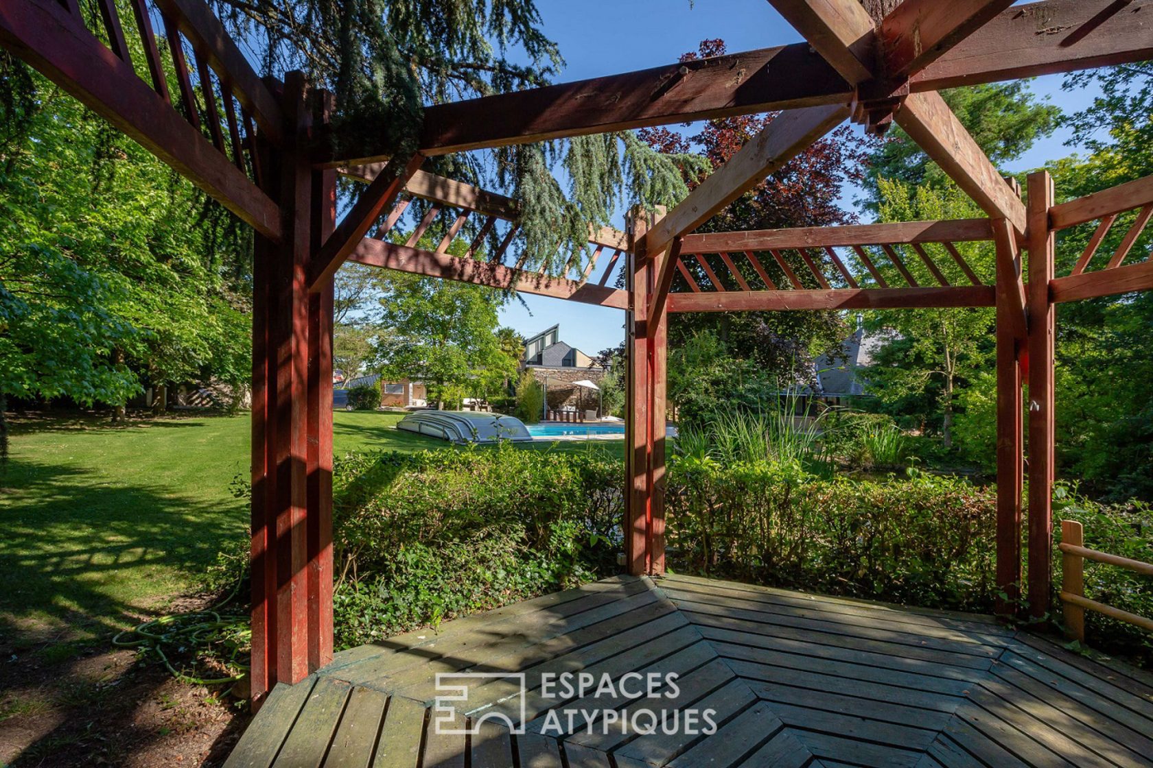 L’inattendue : Maison familiale et son gîte à l’environnement exceptionnel