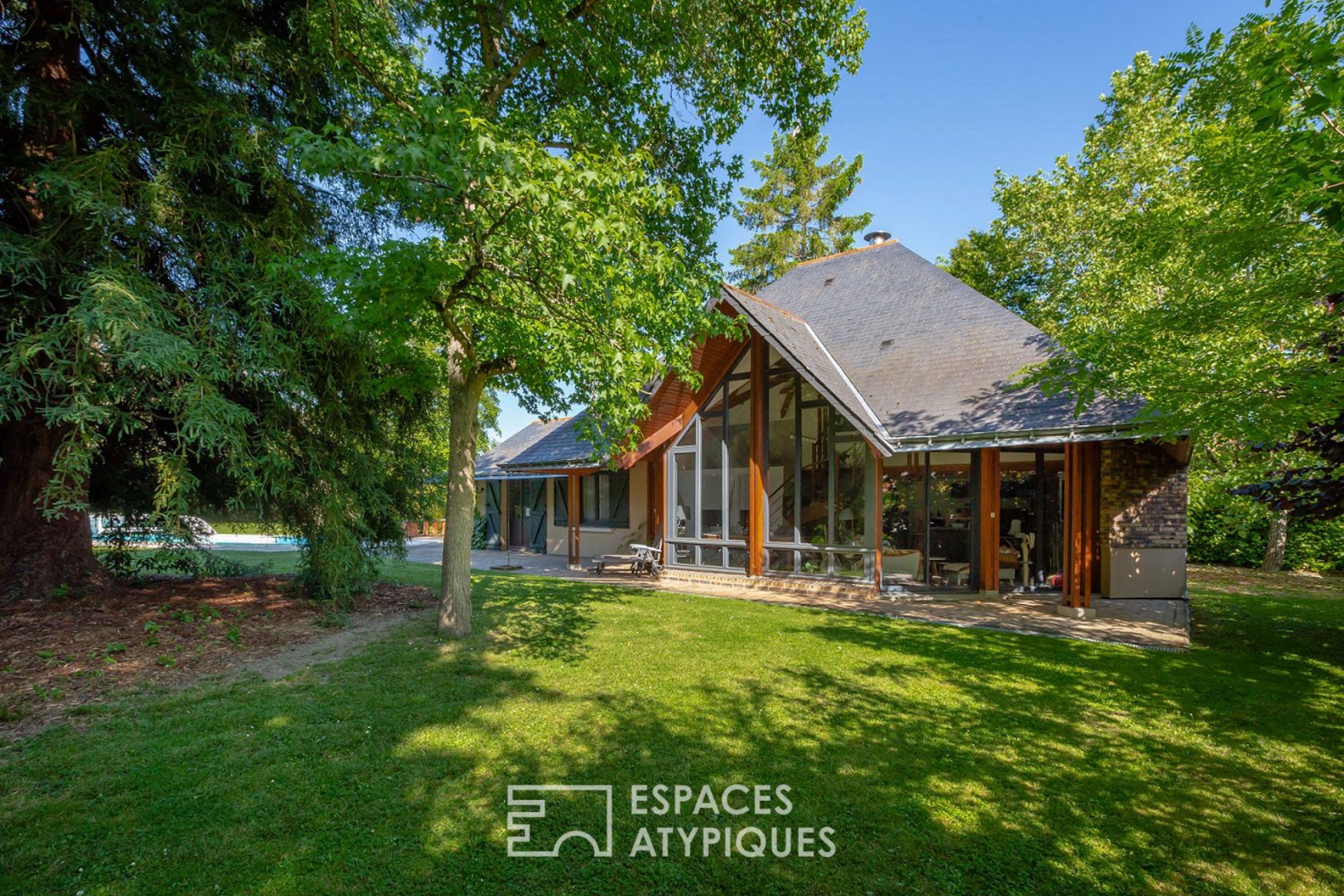 L’inattendue : Maison familiale et son gîte à l’environnement exceptionnel