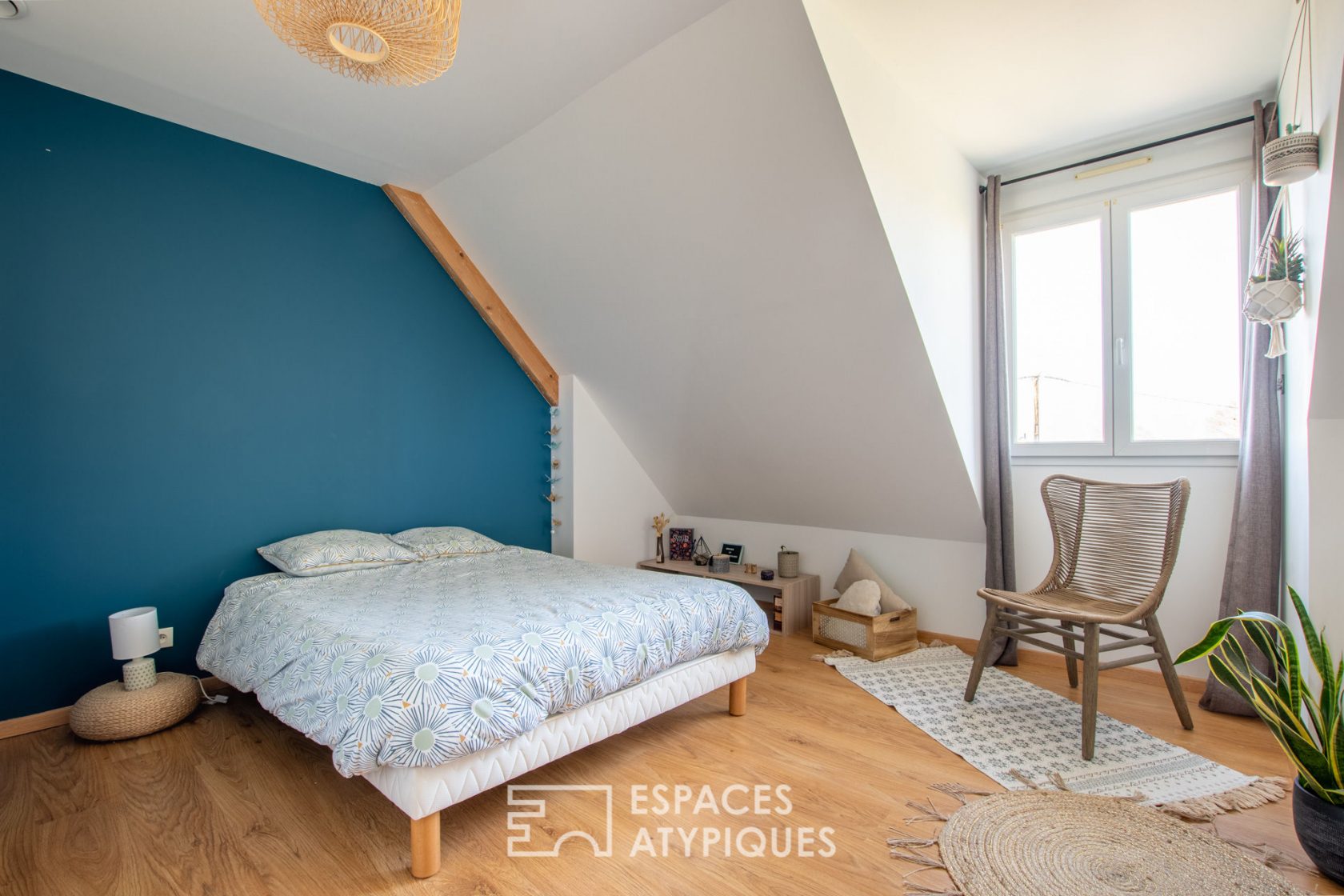 Maison année 2000 revisitée avec goût
