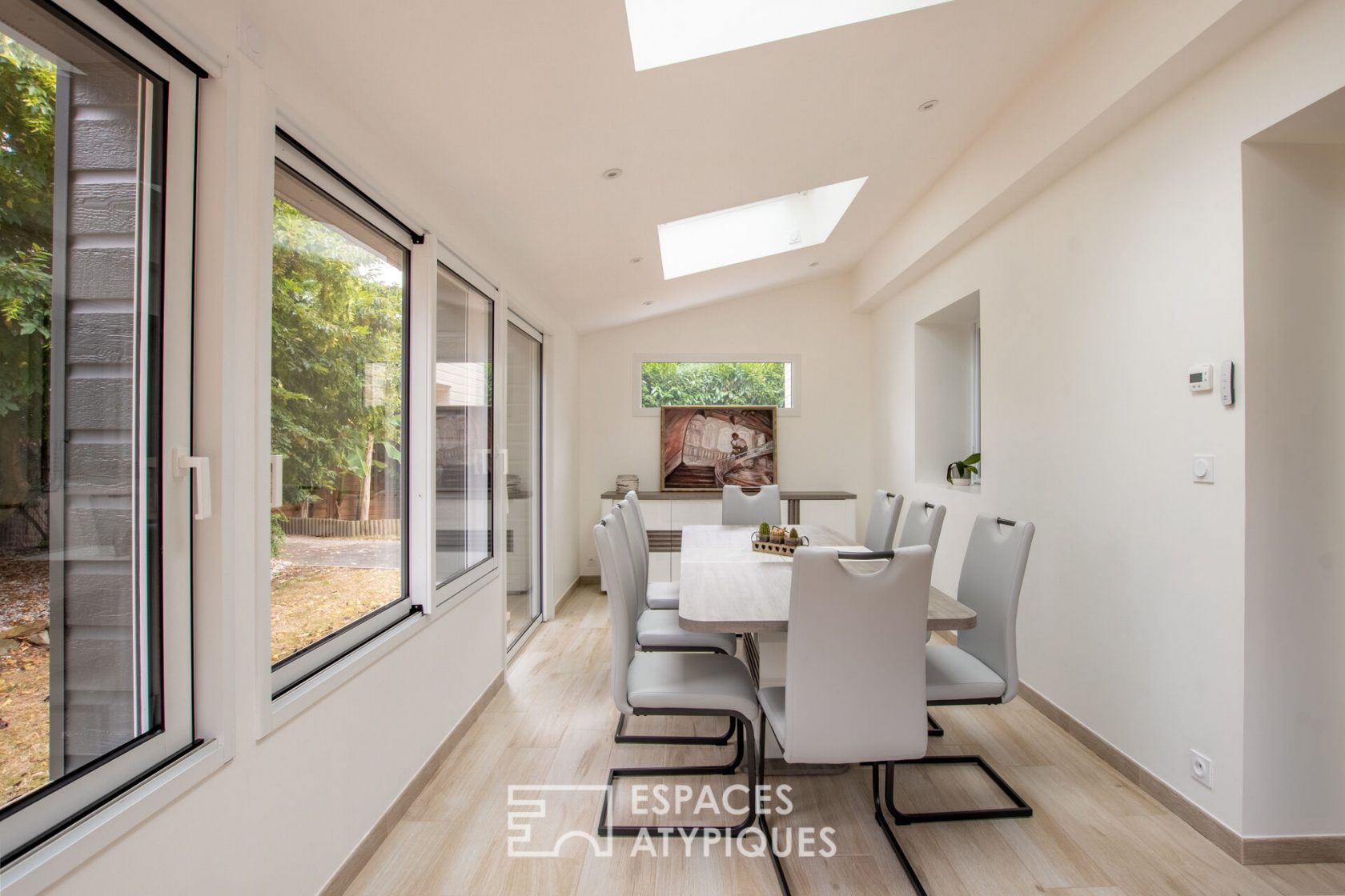 Maison familiale avec piscine et son annexe