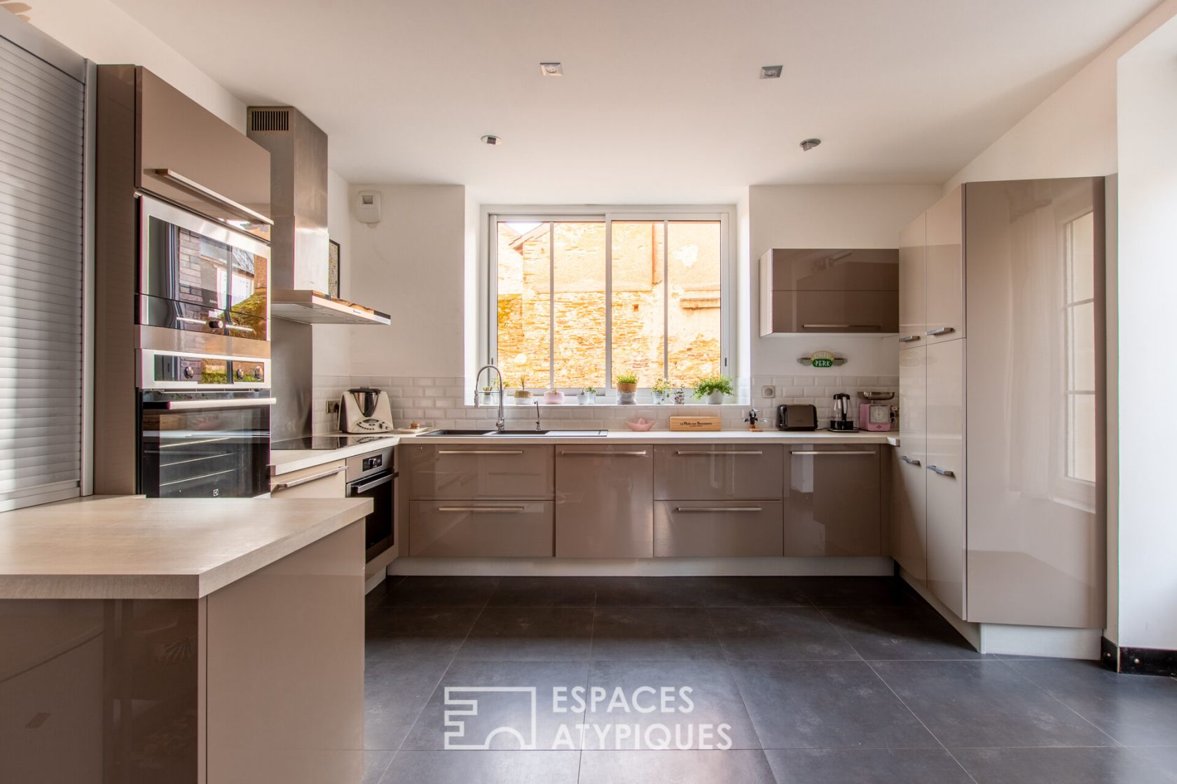 Maison familiale esprit Loft au coeur de Candé