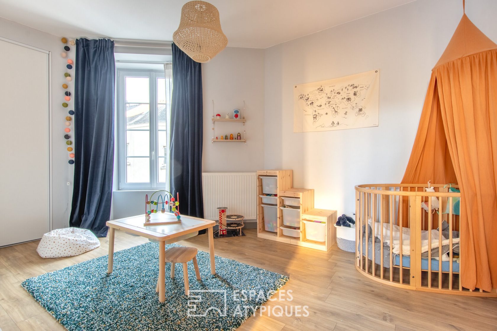 Maison familiale esprit Loft au coeur de Candé