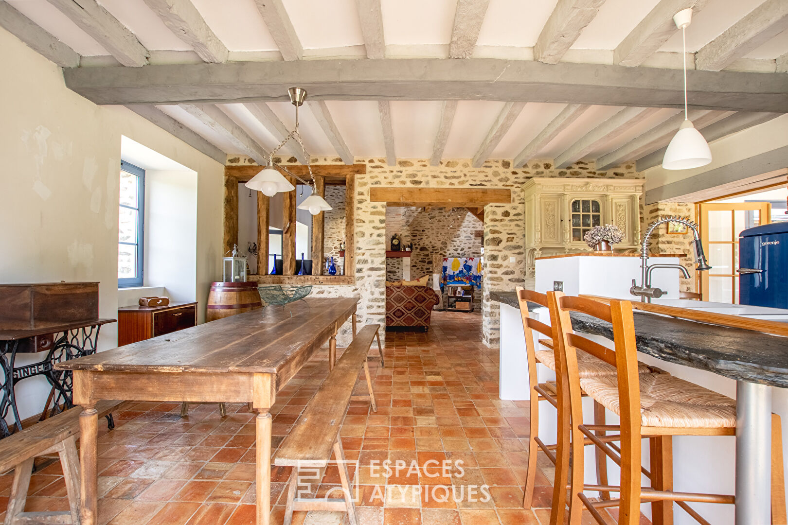 Authentique ensemble immobilier en campagne