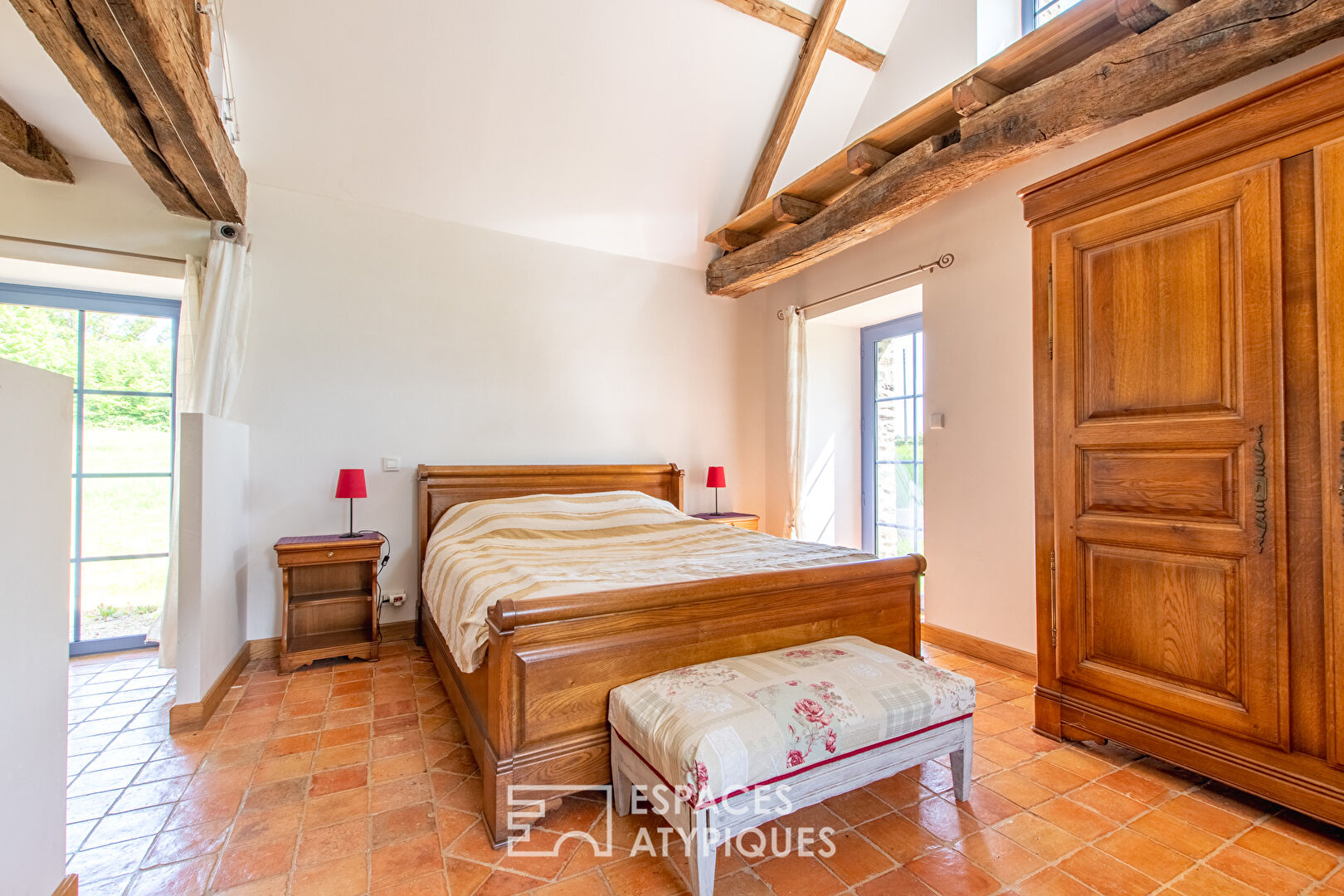 Authentique ensemble immobilier en campagne