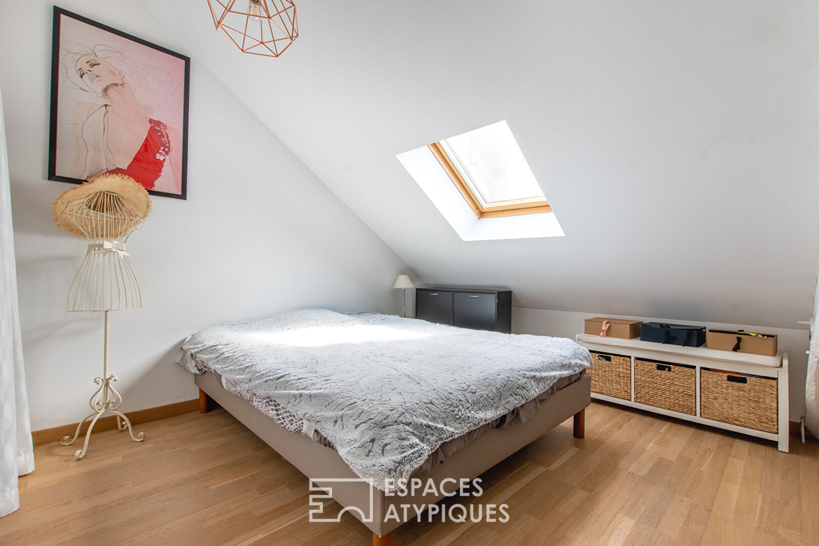 Duplex lumineux sous les toits