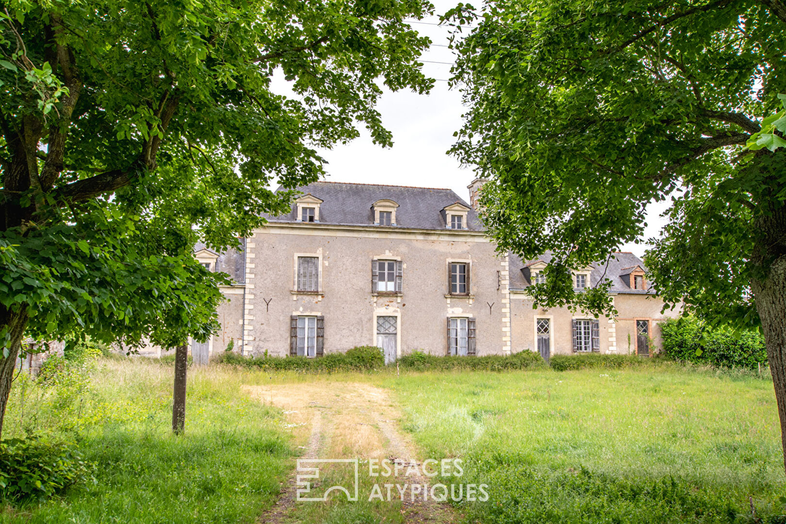 Surprenant domaine à réinterpréter