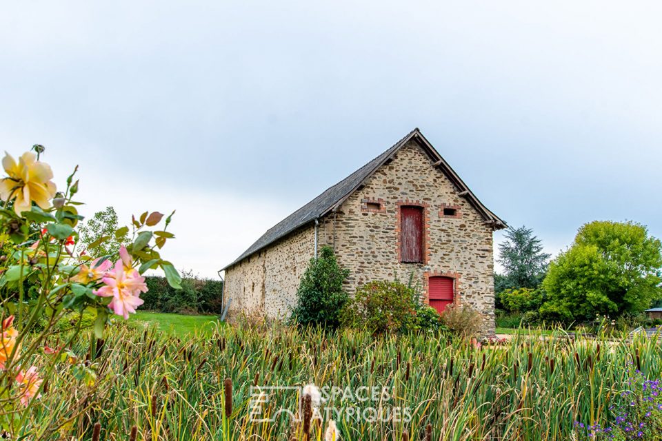 49520 COMBREE - Propriété de caractère en campagne. - Réf. ARD1919