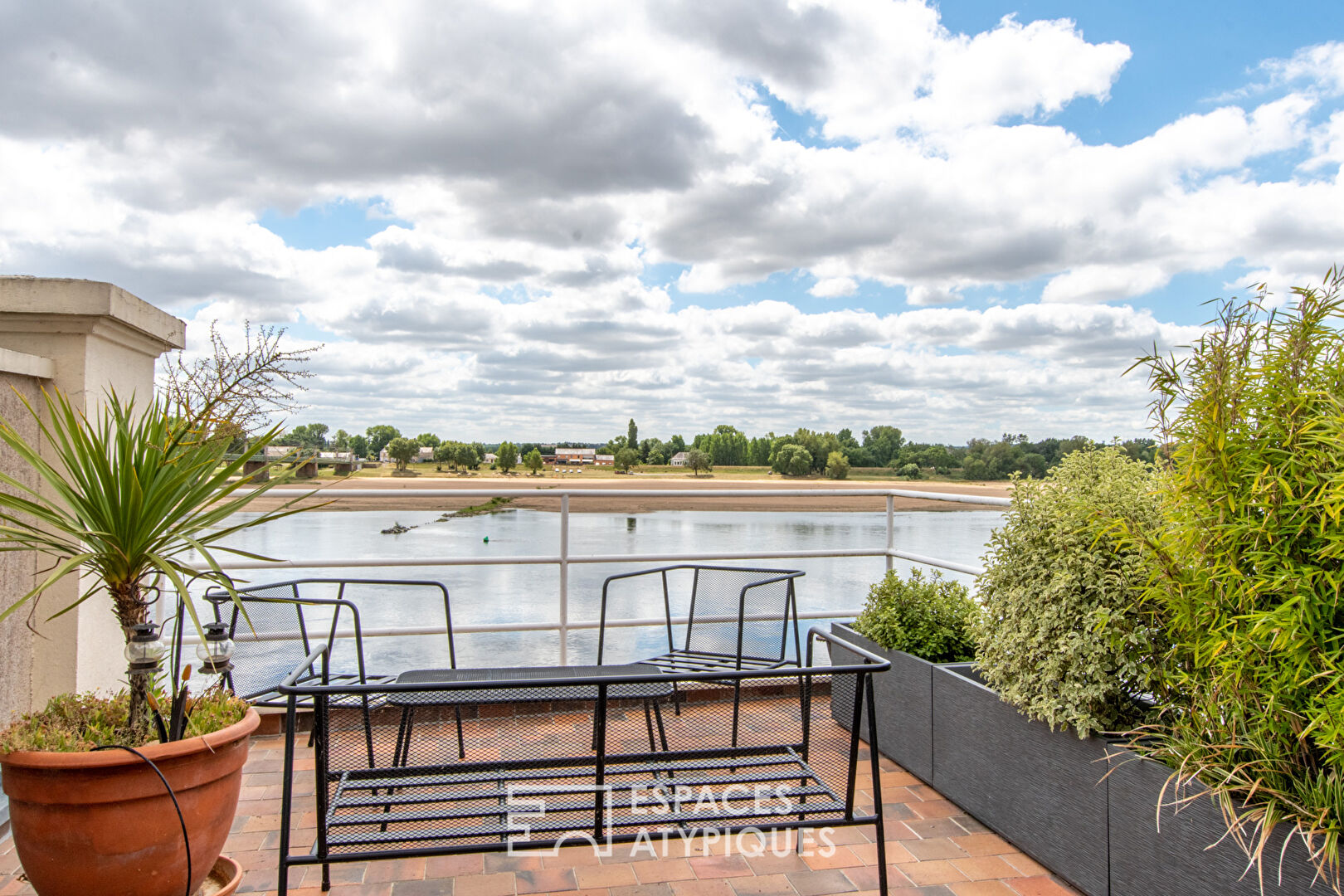 Maison des bords de Loire à la vue exceptionnelle