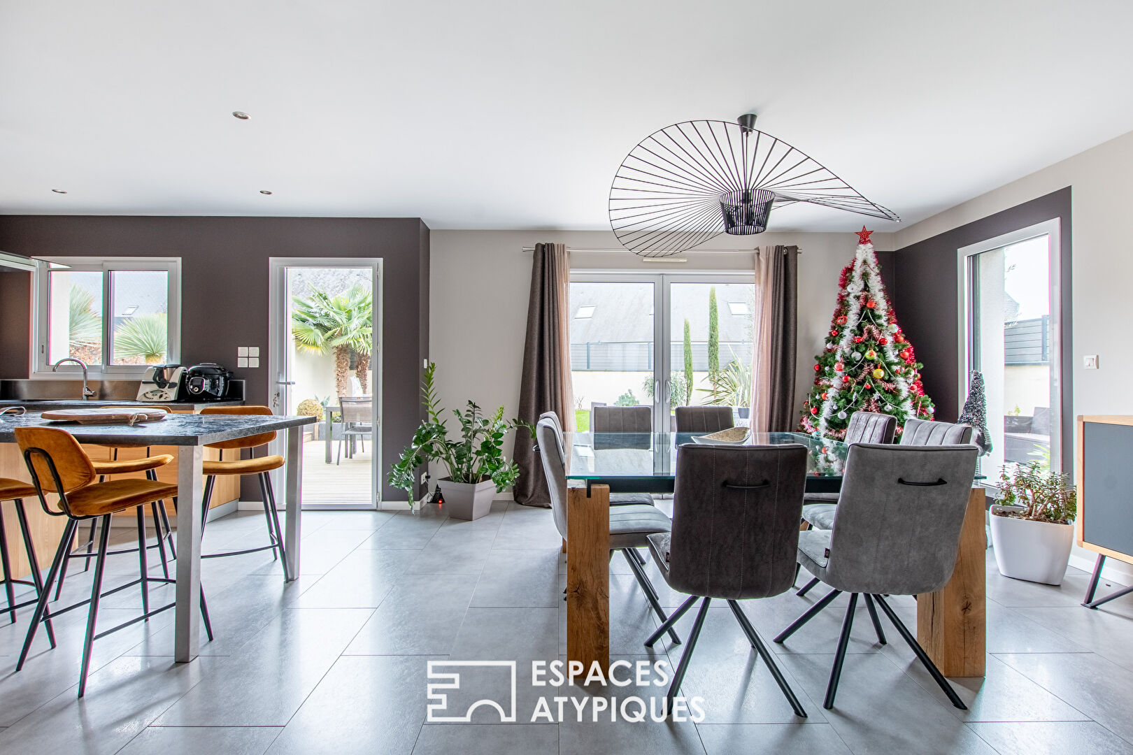 Contemporary house near Angers