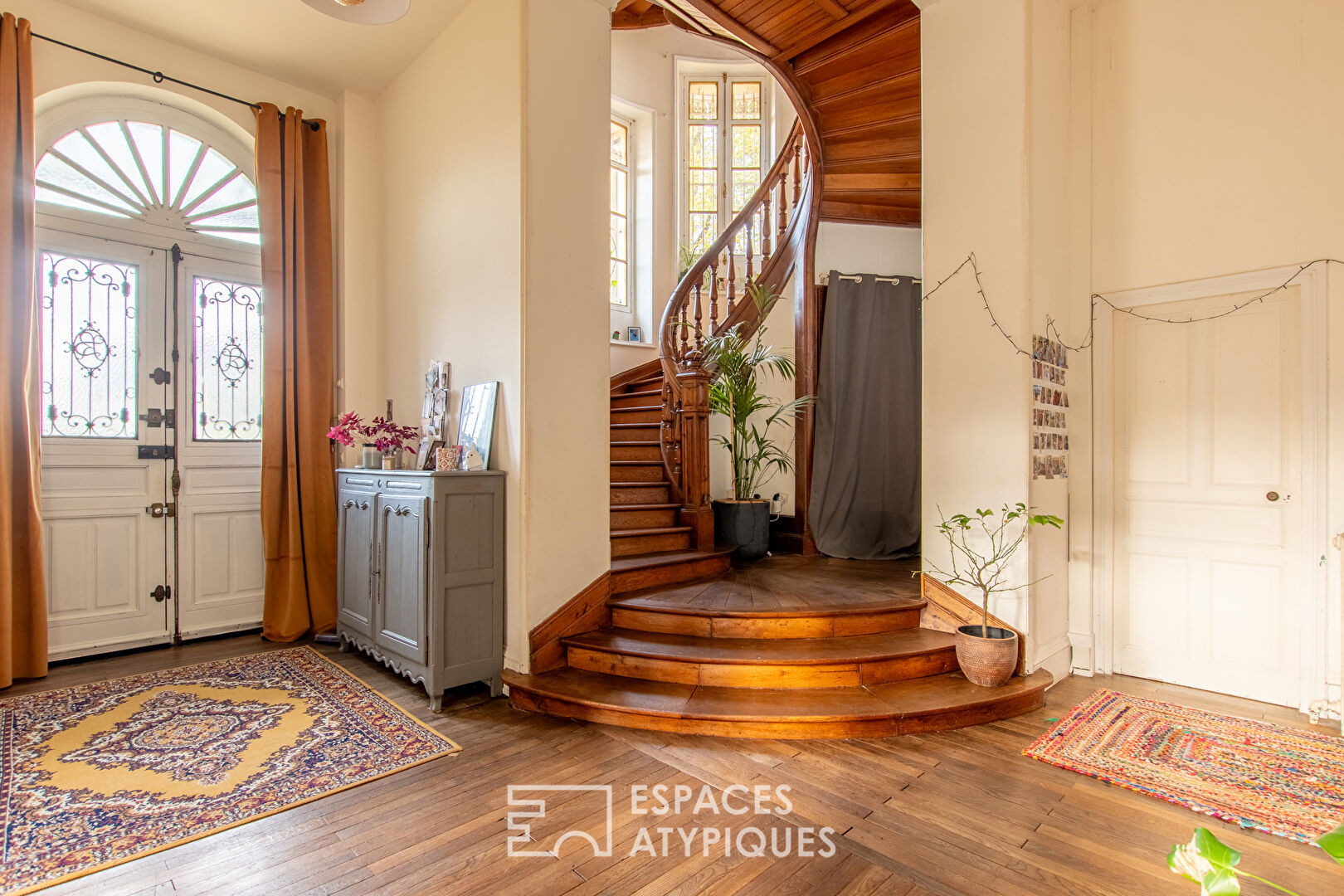 Magnifique Hôtel particulier au coeur de son parc arboré