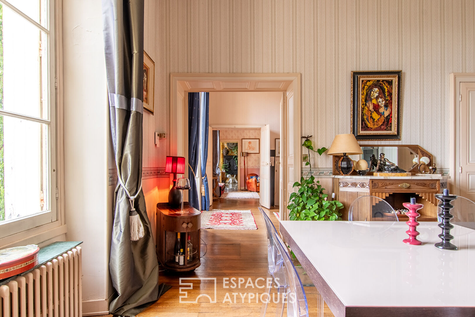 Charming Savennières castle 14 rooms 360 m2
