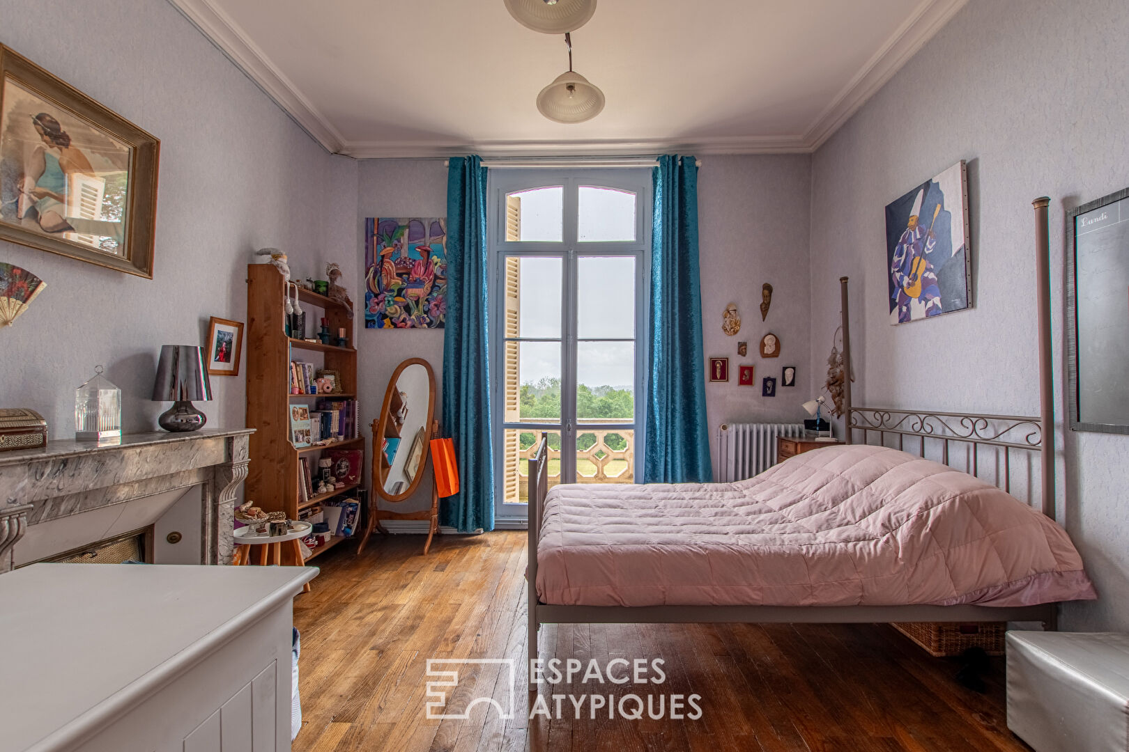 Charming Savennières castle 14 rooms 360 m2