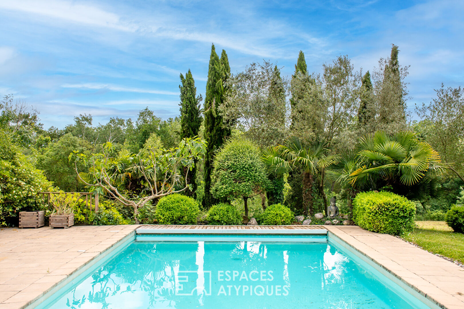 Charming Savennières castle 14 rooms 360 m2