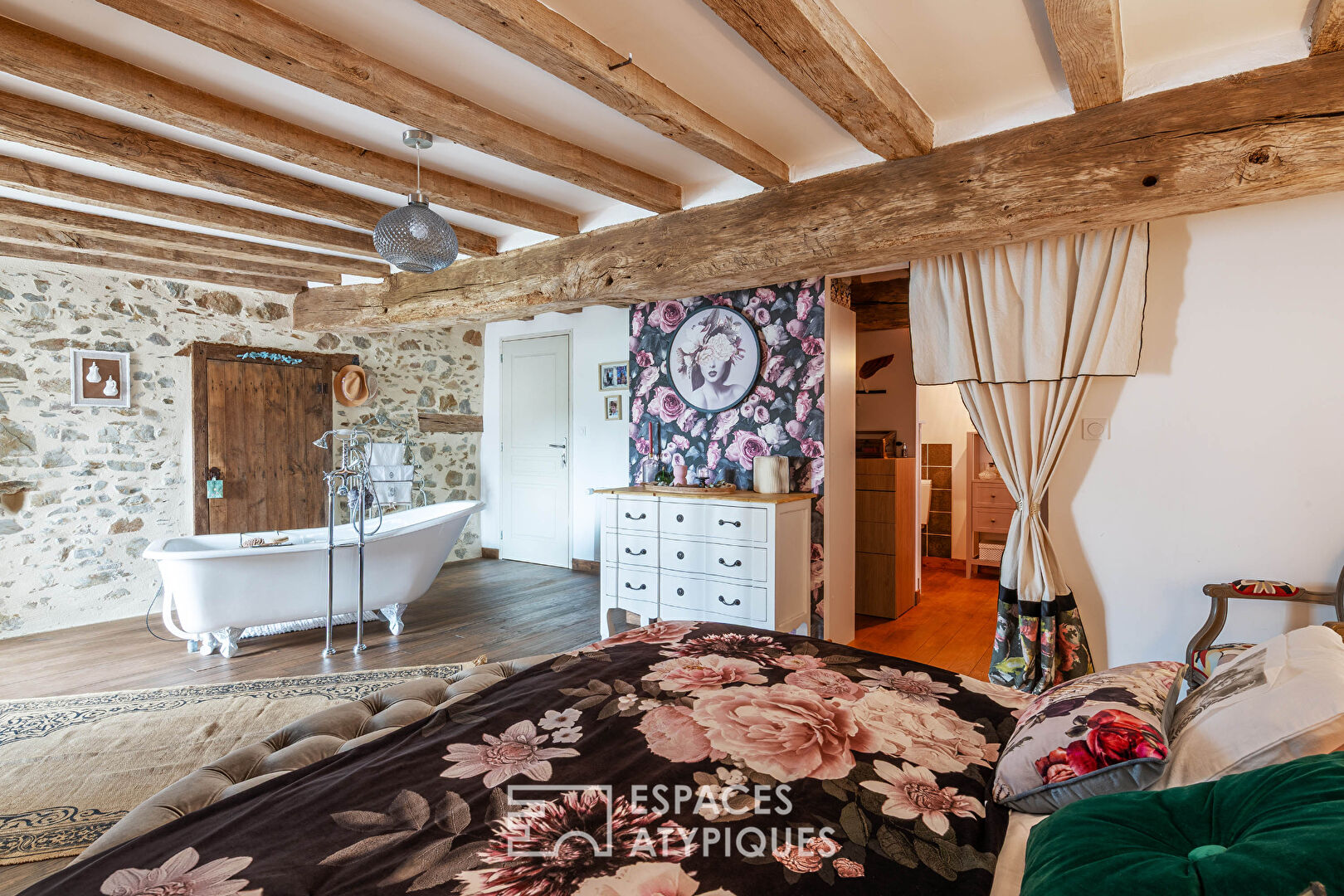 Propriété en coeur de bourg avec belle activité de chambres d’hôtes