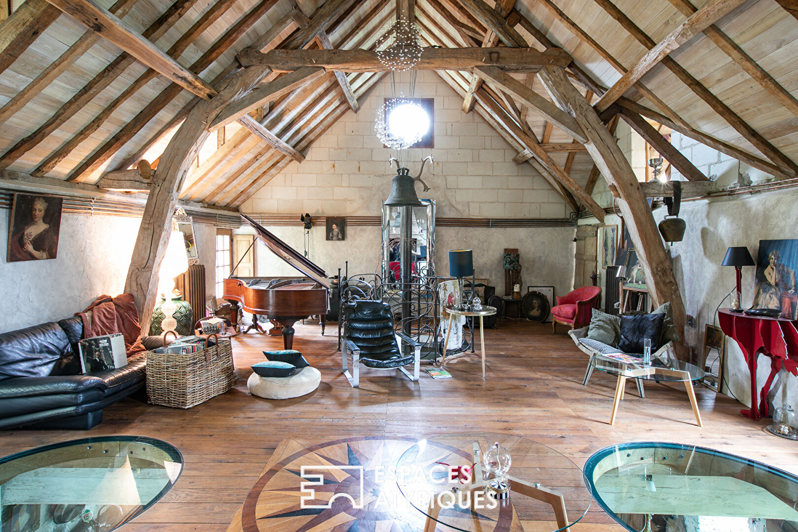 Charme authentique et grands volumes en bord de Loire