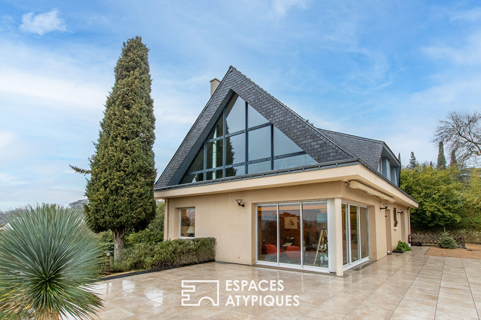 Maison d&rsquo;architecte à la vue imprenable